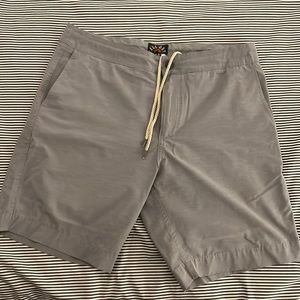 Faherty All Day shorts - size 32 waist